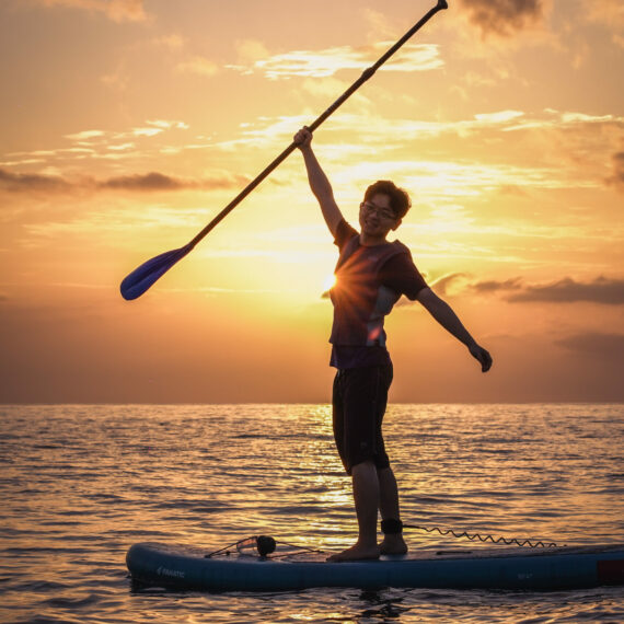 在金色的時刻裡,你也閃閃發光著!